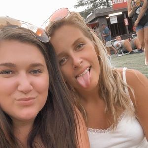 Meet your Posher, Shelby